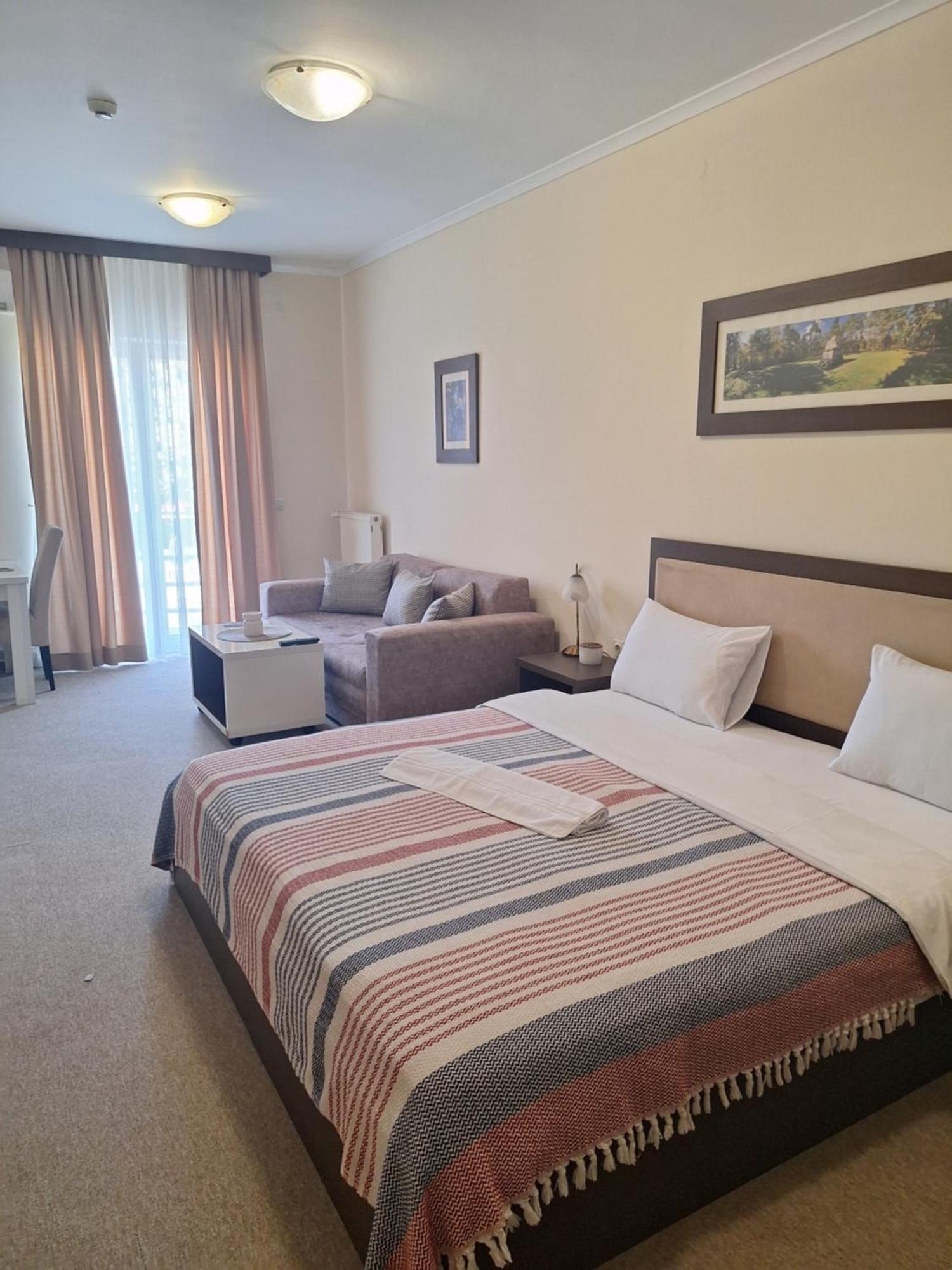 Garni Hotel Ema Κραγκούγιεβατς Εξωτερικό φωτογραφία