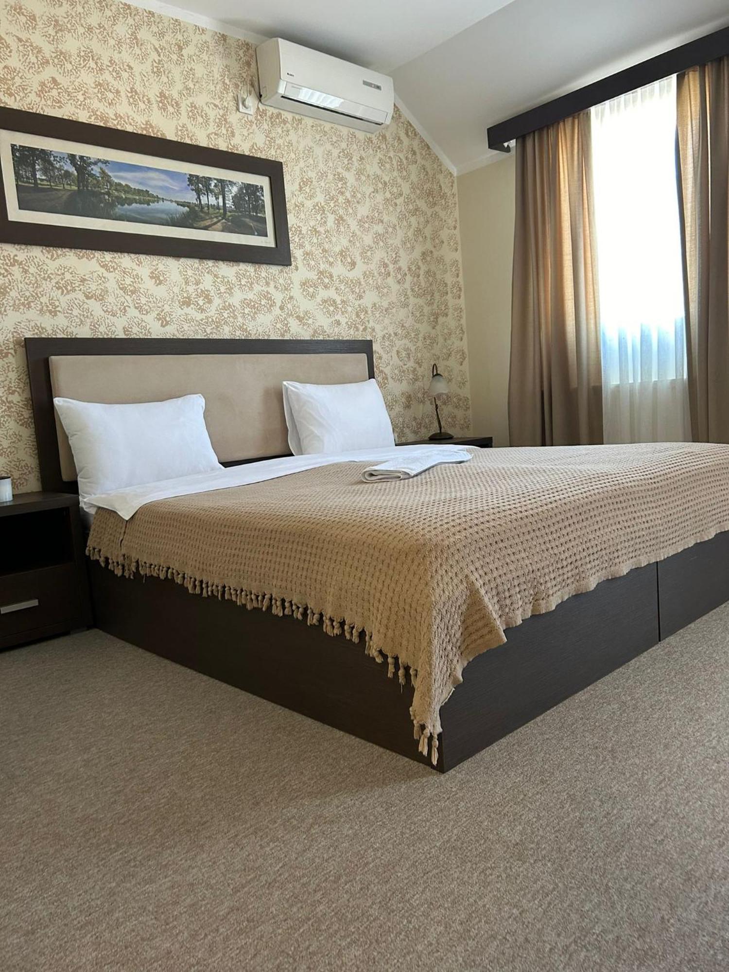 Garni Hotel Ema Κραγκούγιεβατς Εξωτερικό φωτογραφία
