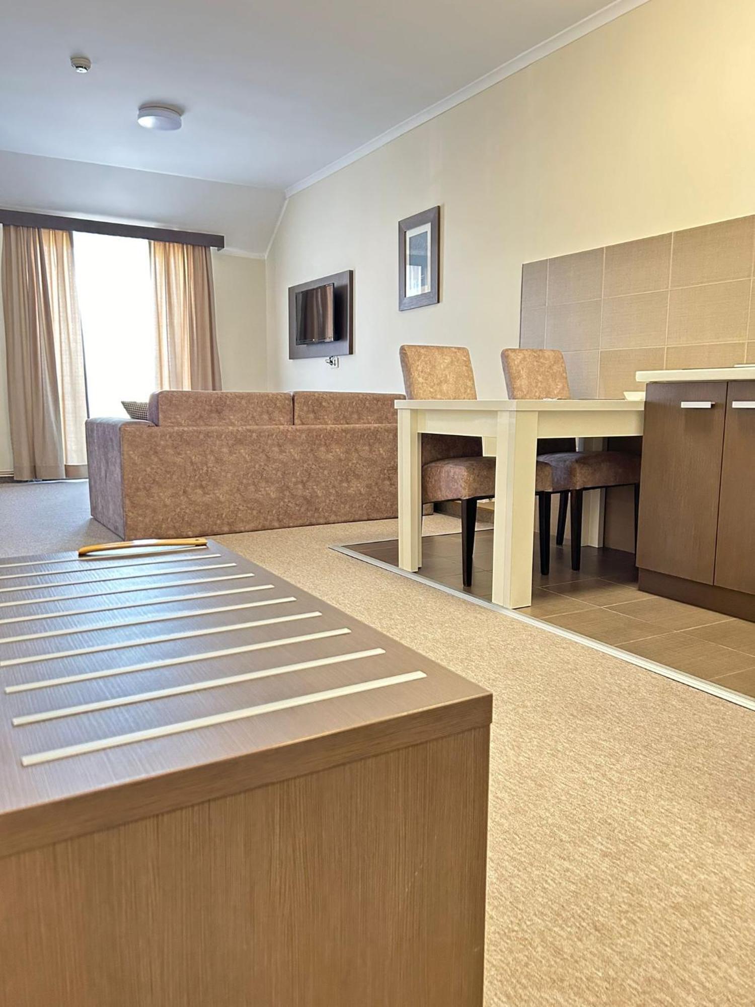 Garni Hotel Ema Κραγκούγιεβατς Εξωτερικό φωτογραφία